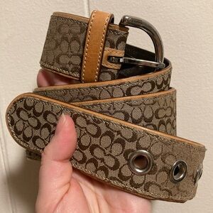 Coach Signature Belt